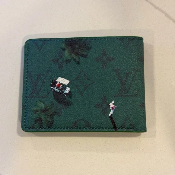 Louis Vuitton “Golf” Men’s Wallet - Picture 2 of 3